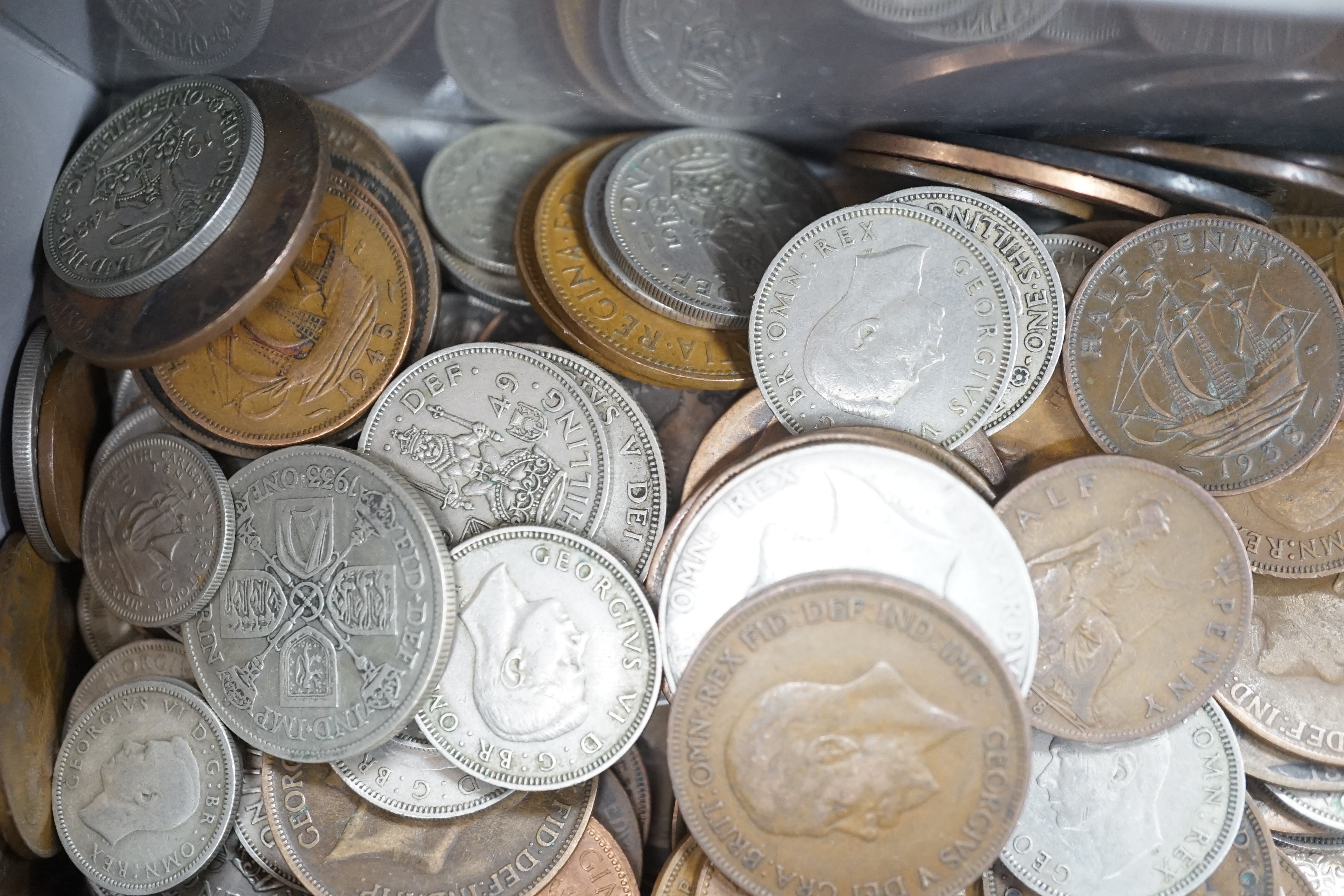 A tin of pre 1947 and QEII coins